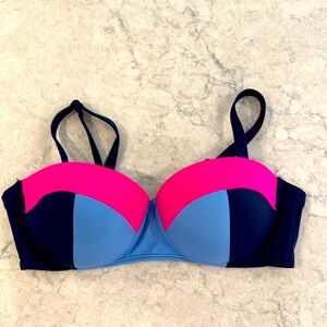 Biden bikini top with great vibrant colors!